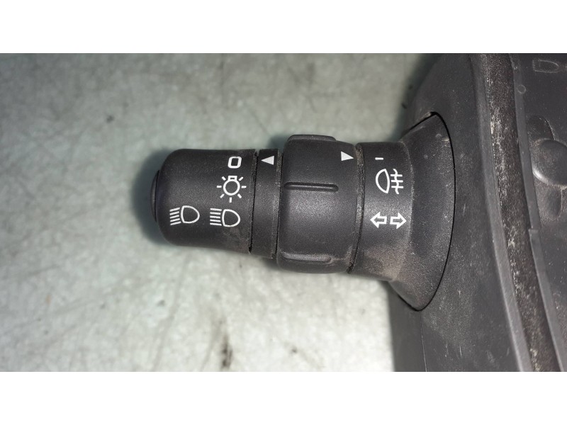 Recambio de mando intermitentes para renault clio iii 1.5 dci diesel cat referencia OEM IAM 88102001047 0023070598 DELPHI