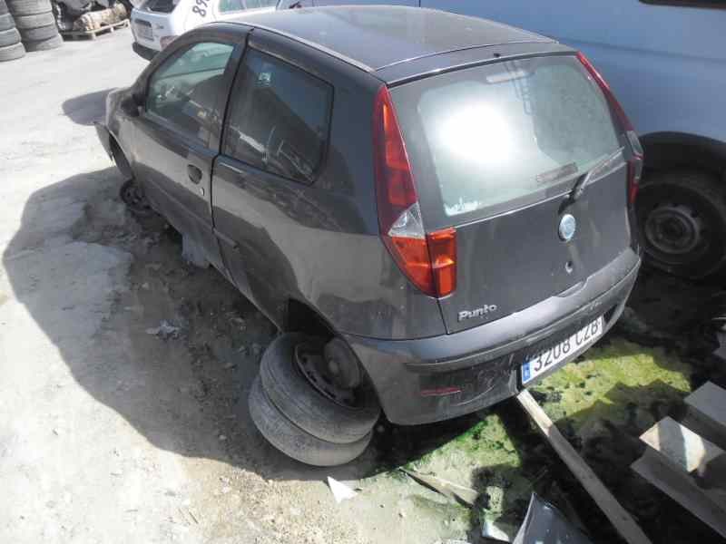 fiat punto berlina (188) del año 2004