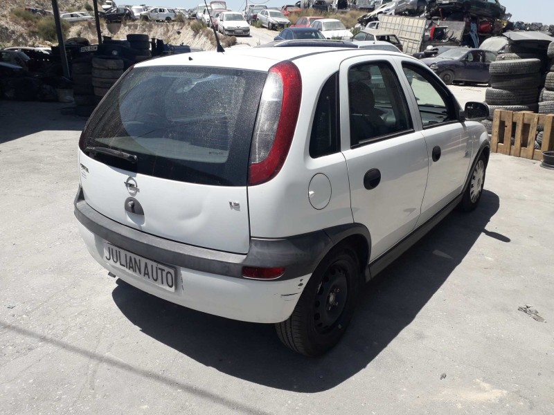 opel corsa c del año 2002