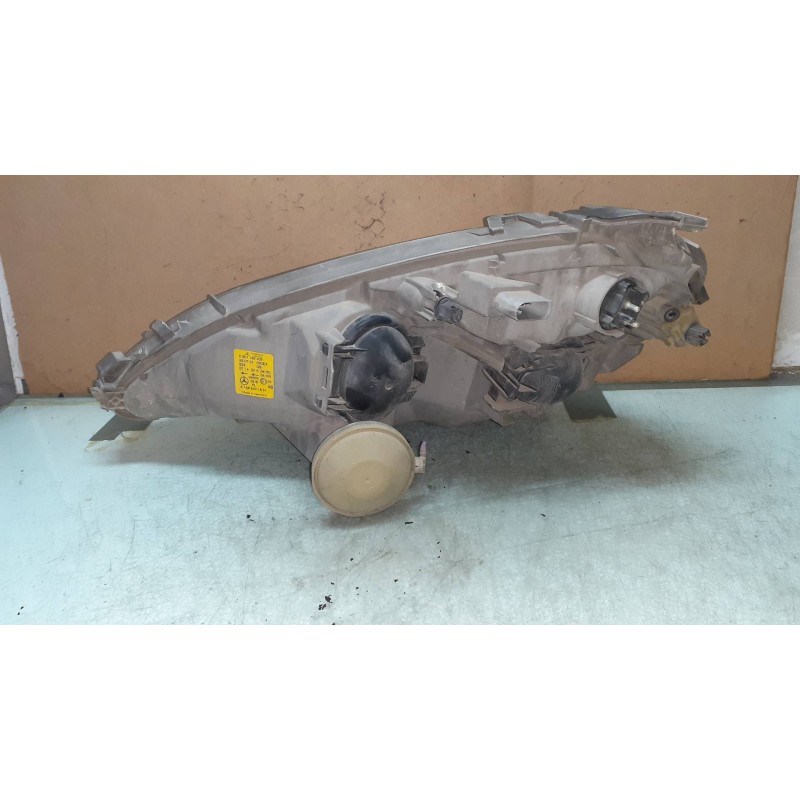 Recambio de faro derecho para mercedes-benz clase a (w168) 190 (168.032) referencia OEM IAM 0301192202 A1688201861 1305235593