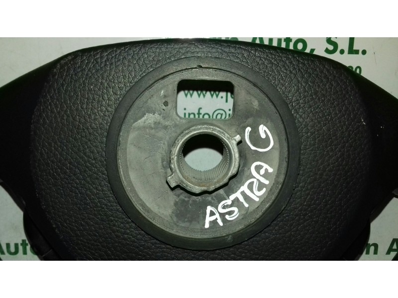 Recambio de volante para opel astra g berlina club referencia OEM IAM 090538275 MULTIFUNCION PIEL