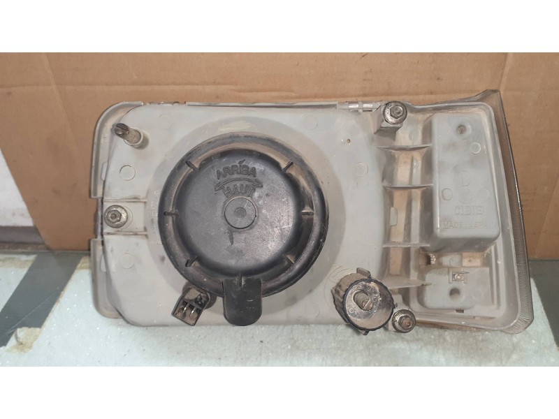 Recambio de faro derecho para seat marbella ce referencia OEM IAM 007405 0020068 007404