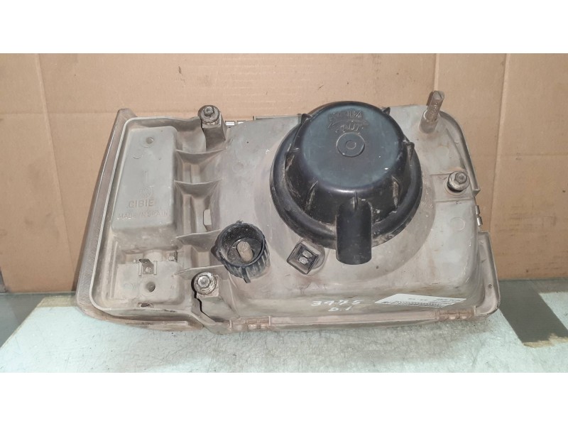 Recambio de faro izquierdo para seat marbella ce referencia OEM IAM 007405  006381
