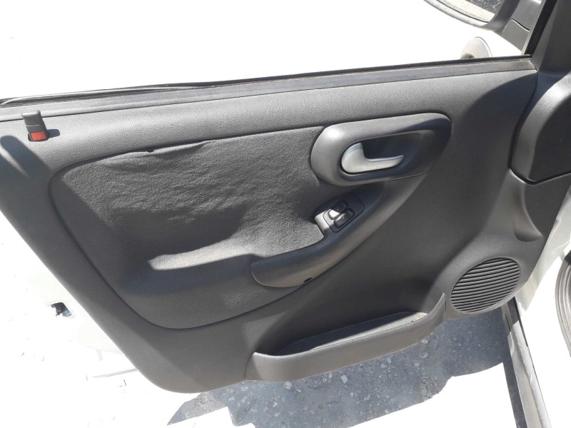 opel corsa c del año 2002