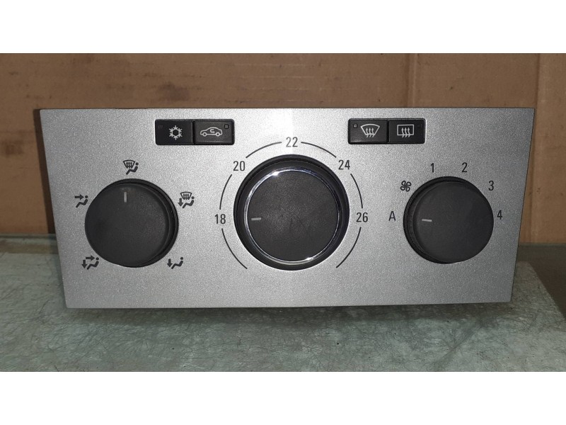 Recambio de mando climatizador para opel astra h ber. cosmo referencia OEM IAM 13261826  90151312