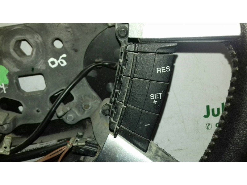 Recambio de volante para ford focus c-max (cap) trend (d) referencia OEM IAM 3M513600CHW MULTIFUNCION PIEL