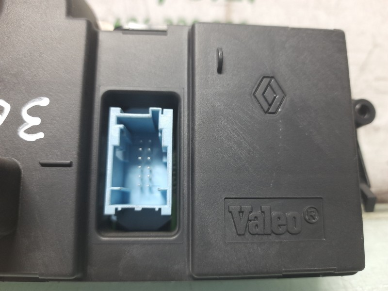 Recambio de mando climatizador para renault scenic ii dynamique referencia OEM IAM   