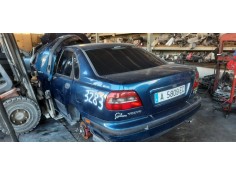 volvo s40 berlina del año 1999