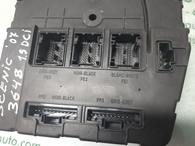 Recambio de caja reles / fusibles para renault scenic ii dynamique referencia OEM IAM  U118400340J UCH