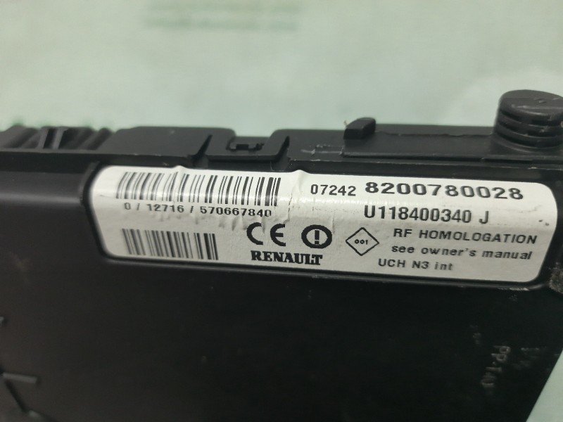 Recambio de caja reles / fusibles para renault scenic ii dynamique referencia OEM IAM  U118400340J UCH