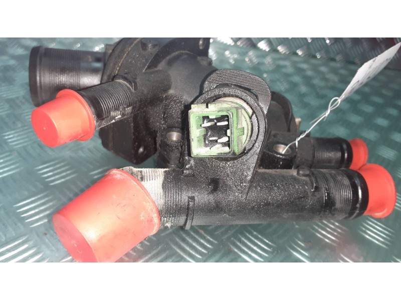 Recambio de termostato para renault laguna (b56) 1.9 dti carminat (a) referencia OEM IAM 8200065394 8200065390 8200065392