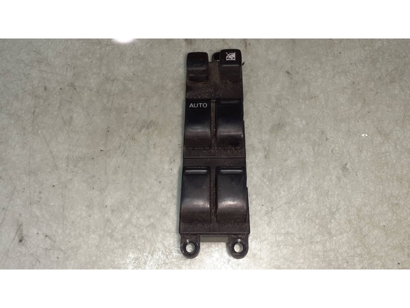 Recambio de mando elevalunas delantero izquierdo para nissan primera berlina (p12) acenta referencia OEM IAM 25401AV640 2752N1 