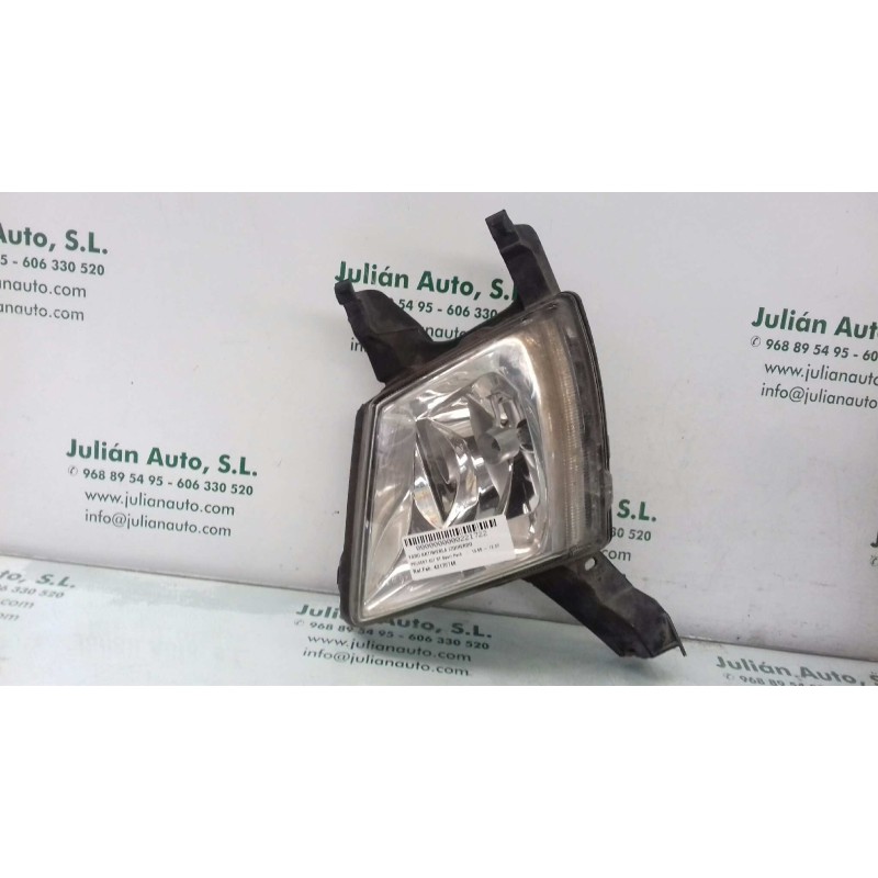 Recambio de faro antiniebla izquierdo para peugeot 407 st sport pack referencia OEM IAM 42170748 94568003 2 PINES