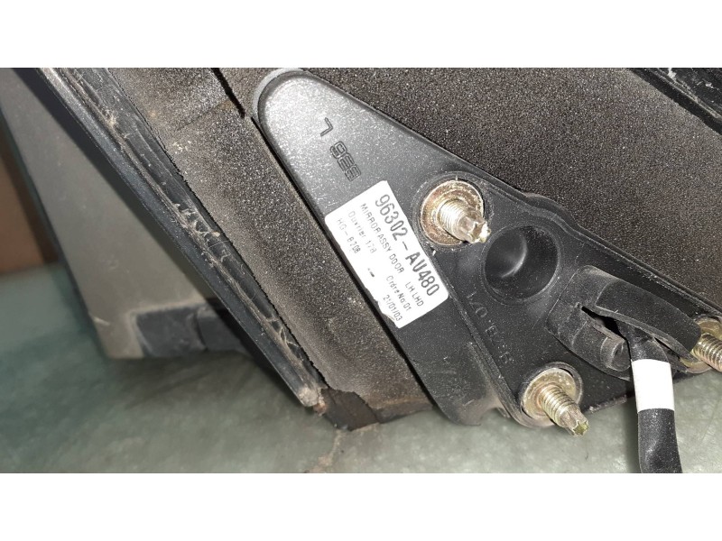 Recambio de retrovisor izquierdo para nissan primera berlina (p12) acenta referencia OEM IAM 96302AU480 014180 ELECTRICO