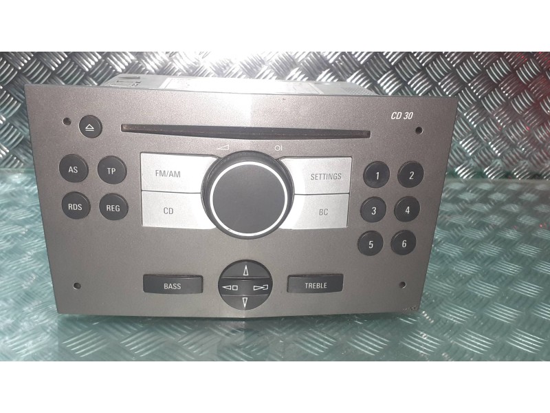 Recambio de sistema audio / radio cd para opel astra h berlina cosmo referencia OEM IAM 13190856 76442213310 13190856YY