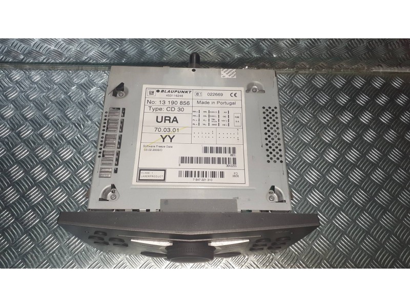 Recambio de sistema audio / radio cd para opel astra h berlina cosmo referencia OEM IAM 13190856 76442213310 13190856YY