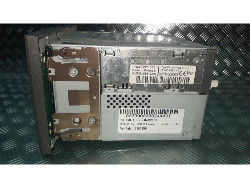 Recambio de sistema audio / radio cd para opel astra h berlina cosmo referencia OEM IAM 13190856 76442213310 13190856YY