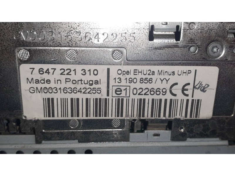Recambio de sistema audio / radio cd para opel astra h berlina cosmo referencia OEM IAM 13190856 76442213310 13190856YY