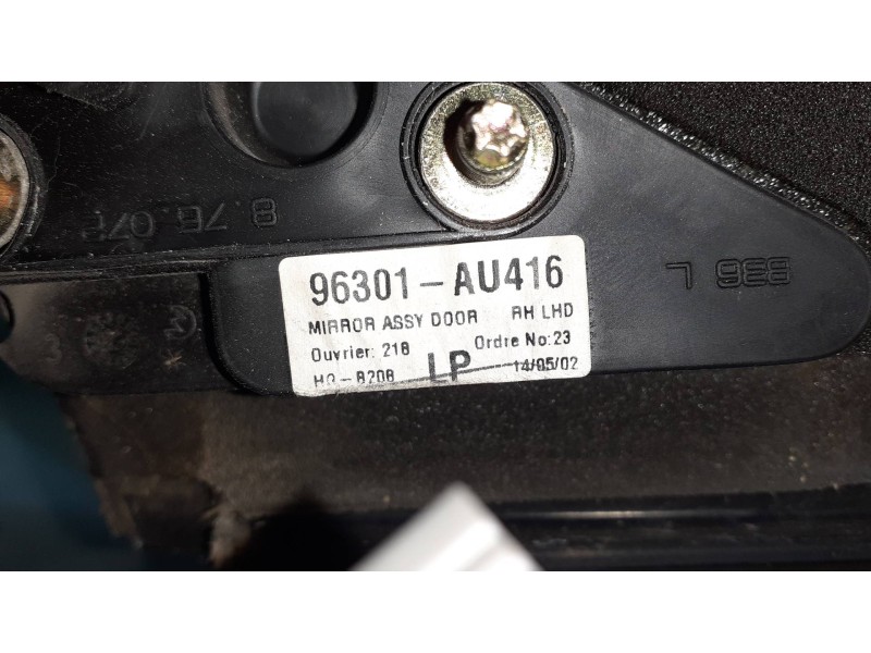 Recambio de retrovisor derecho para nissan primera berlina (p12) acenta referencia OEM IAM 96301AU416 014180 ELECTRICO
