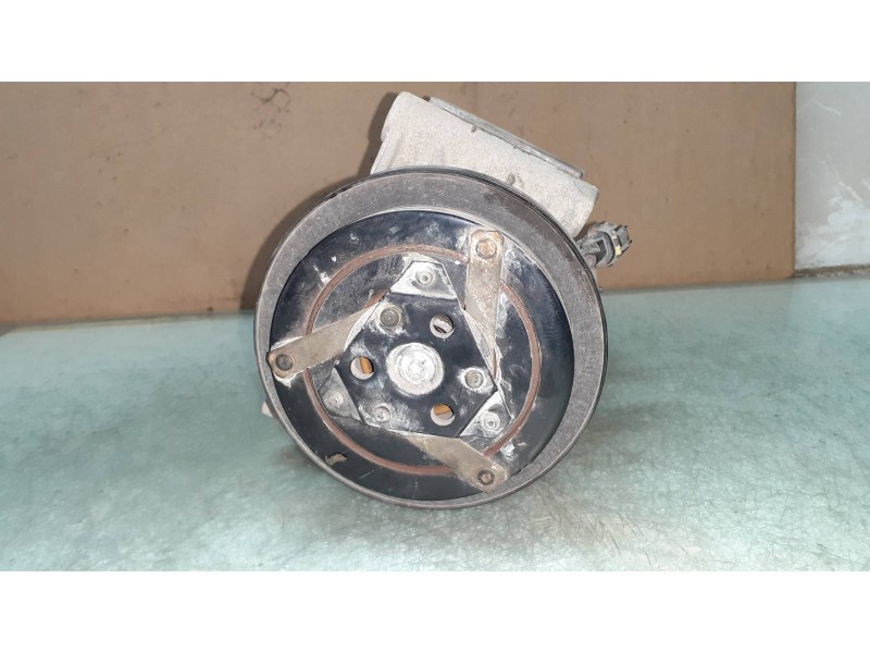 Recambio de compresor aire acondicionado para nissan primera berlina (p12) acenta referencia OEM IAM 92600BN301 EA051 CALSONIC