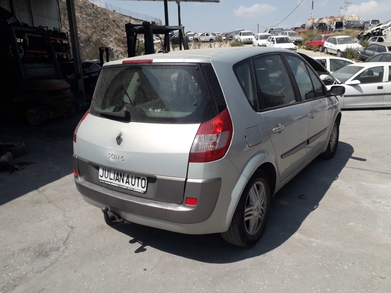 renault scenic ii del año 2004