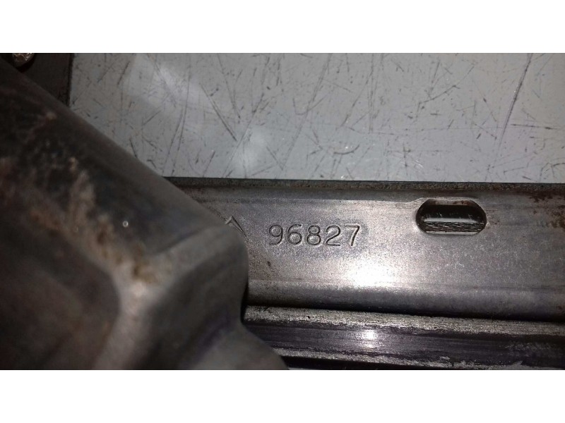 Recambio de elevalunas delantero izquierdo para citroen c3 1.4 hdi audace referencia OEM IAM 96827 401786A8 ELECTRICO