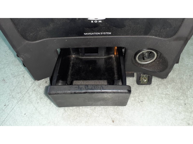 Recambio de sistema navegacion gps para nissan primera berlina (p12) acenta referencia OEM IAM 28113AV700  