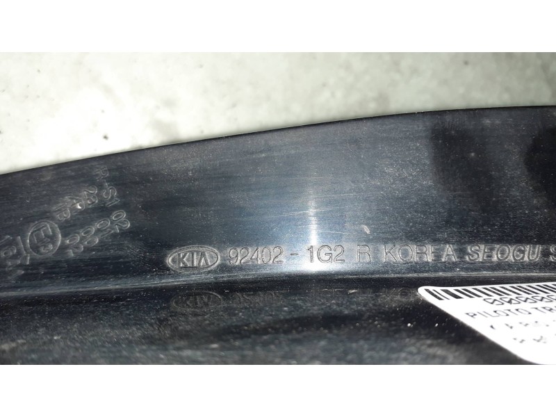 Recambio de piloto trasero derecho para kia rio 1.5 crdi ex1 referencia OEM IAM 92402  