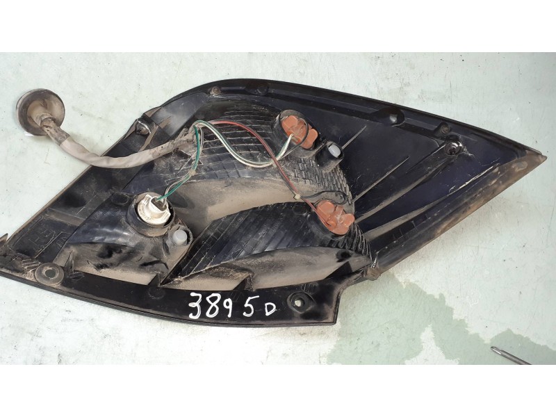 Recambio de piloto trasero derecho para kia rio 1.5 crdi ex1 referencia OEM IAM 92402  