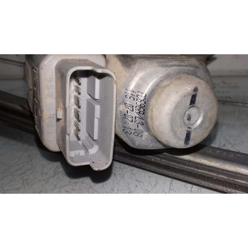 Recambio de elevalunas delantero izquierdo para citroen c3 1.4 hdi audace referencia OEM IAM 96827 401786A8 ELECTRICO