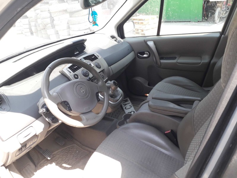 renault scenic ii del año 2004