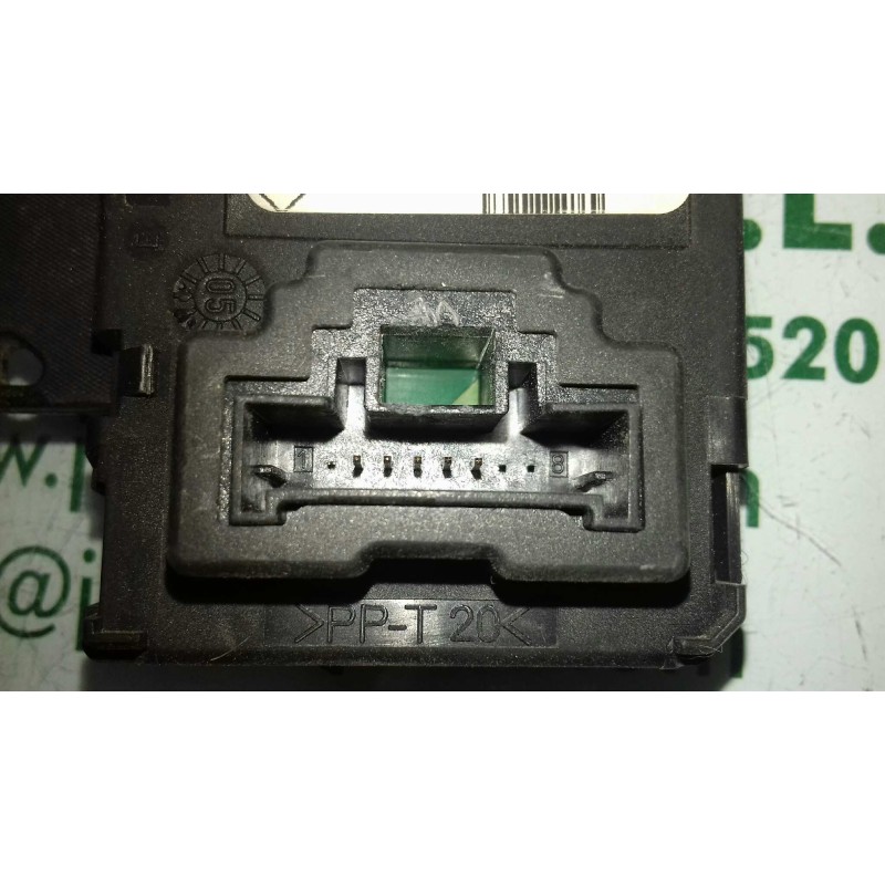 Recambio de centralita motor uce para renault scenic ii authentique referencia OEM IAM 8200498188 8200469340 KIT - DELPHI