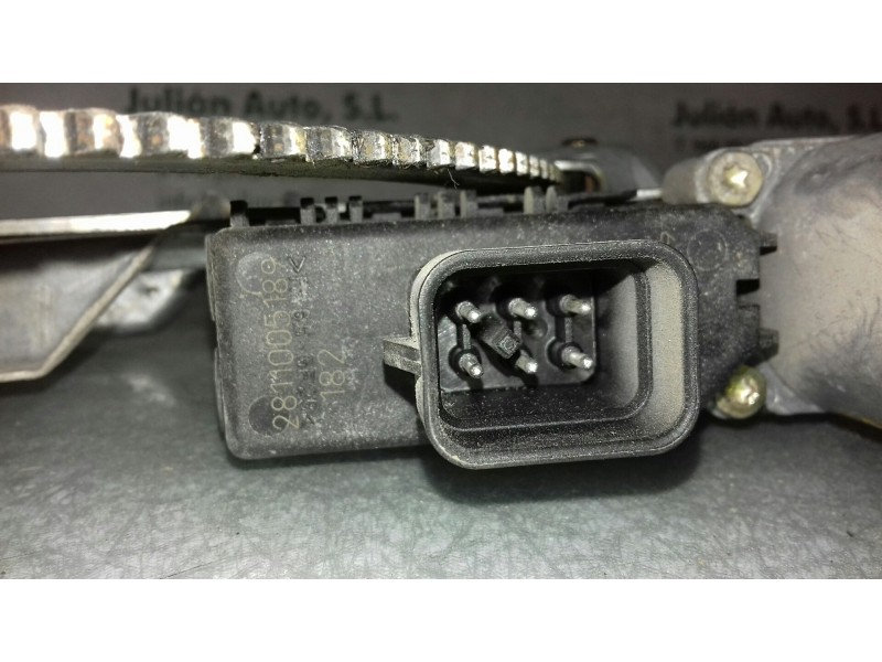Recambio de elevalunas delantero derecho para opel astra g berlina club referencia OEM IAM 90521882 0130821769 ELECTRICO