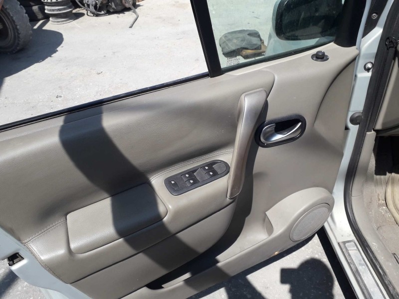 renault scenic ii del año 2004