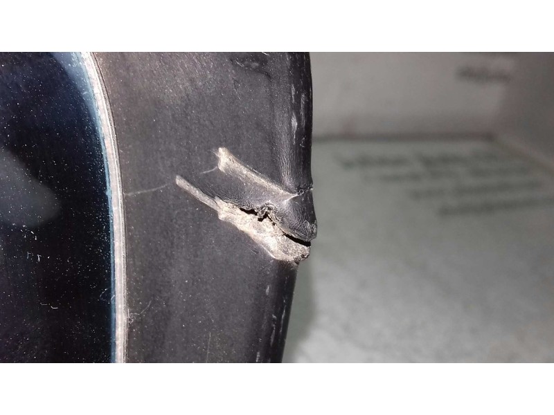 Recambio de retrovisor derecho para bmw serie 3 berlina (e36) 318tds referencia OEM IAM 81444720  ELECTRICO