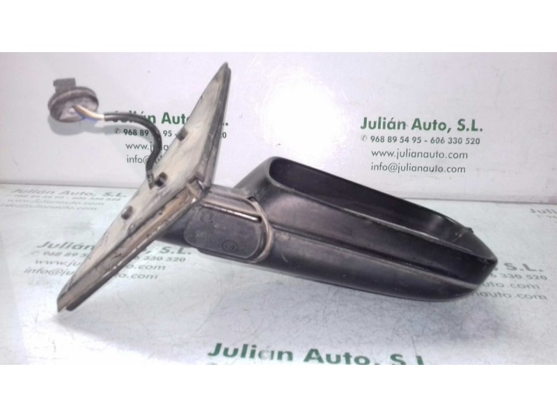 Recambio de retrovisor derecho para bmw serie 3 berlina (e36) 318tds referencia OEM IAM 81444720  ELECTRICO