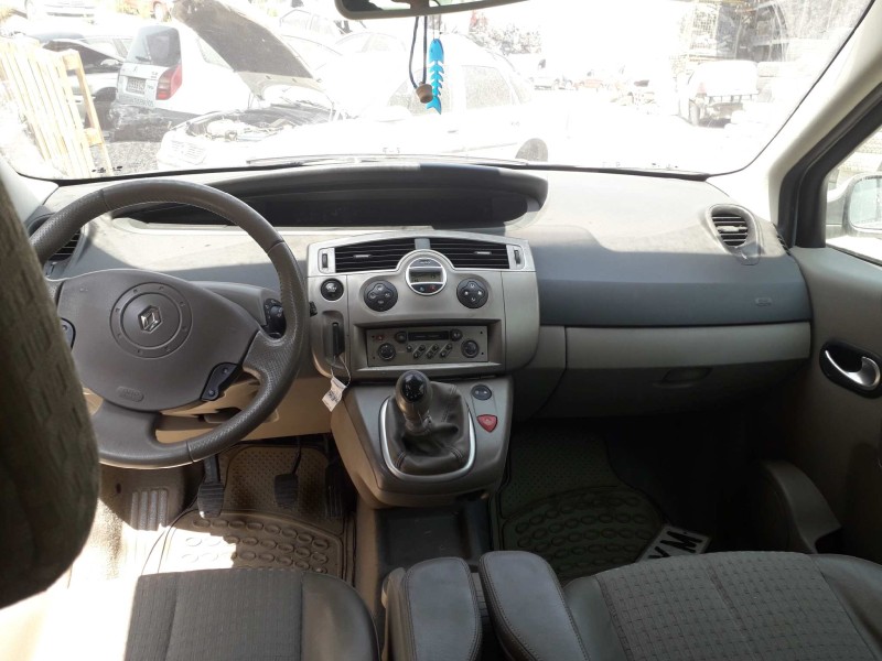 renault scenic ii del año 2004