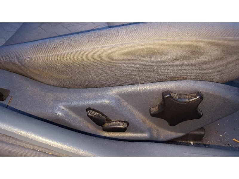 mercedes-benz clase c (w203) berlina del año 2001