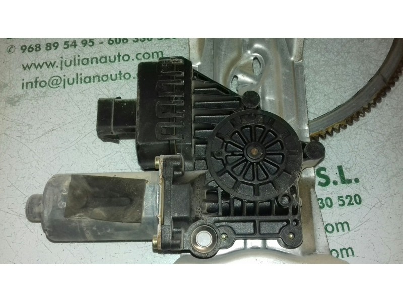 Recambio de elevalunas delantero izquierdo para opel zafira a club referencia OEM IAM 90579355 101249200 ELECTRICO
