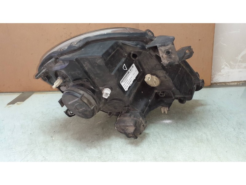 Recambio de faro derecho para renault kangoo (f/kc0) alize referencia OEM IAM 8200150617  VALEO