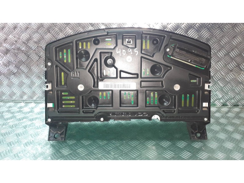 Recambio de cuadro instrumentos para opel astra h ber. cosmo referencia OEM IAM 13184319  SIEMENS VDO