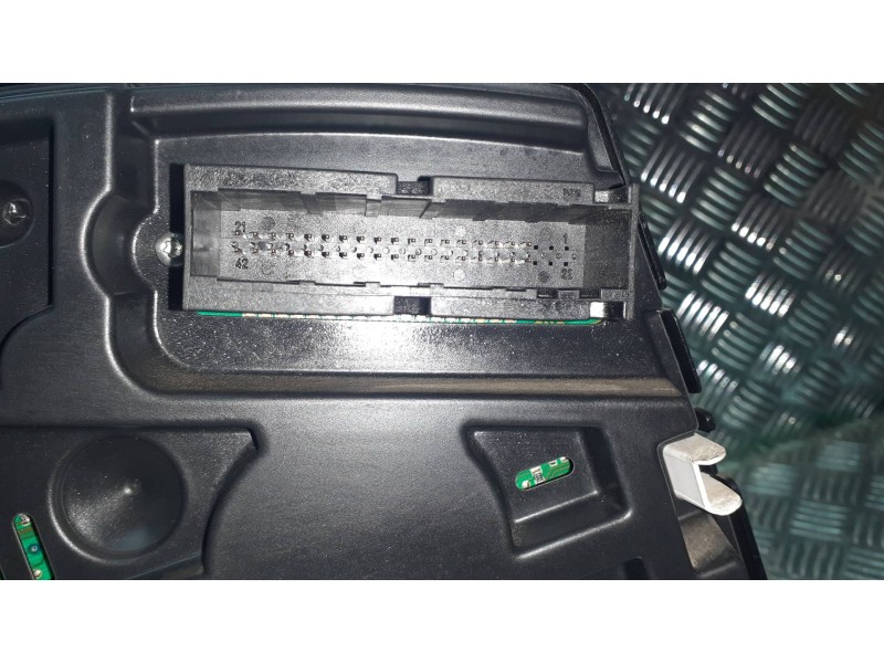 Recambio de cuadro instrumentos para opel astra h ber. cosmo referencia OEM IAM 13184319  SIEMENS VDO