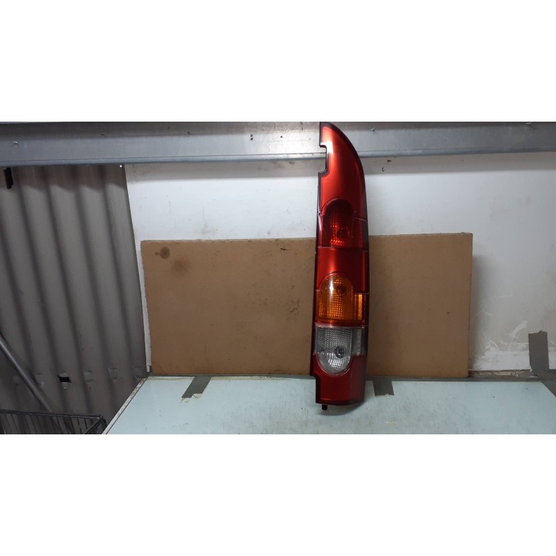 Recambio de piloto trasero derecho para renault kangoo (f/kc0) rt klima referencia OEM IAM X76PH2  VALEO