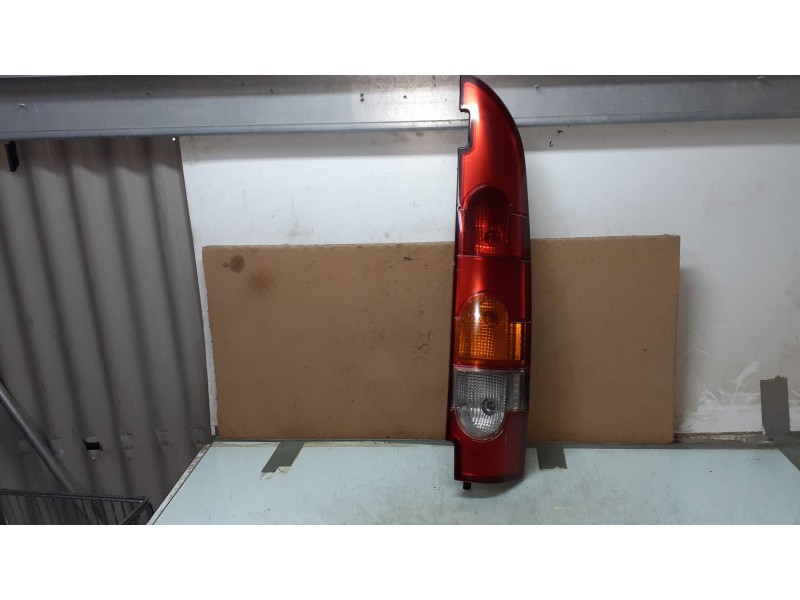 Recambio de piloto trasero derecho para renault kangoo (f/kc0) rt klima referencia OEM IAM X76PH2  VALEO