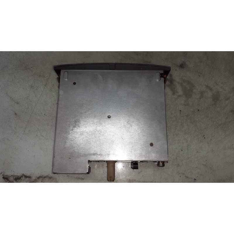 Recambio de sistema audio / radio cd para renault scenic ii grand confort authentique referencia OEM IAM 8200300859  