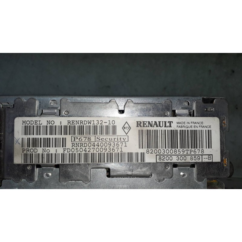 Recambio de sistema audio / radio cd para renault scenic ii grand confort authentique referencia OEM IAM 8200300859  