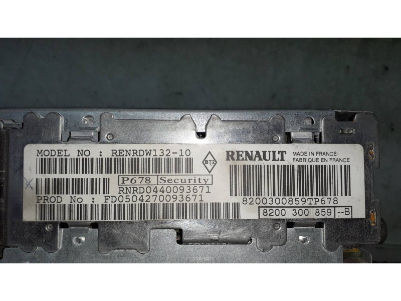 Recambio de sistema audio / radio cd para renault scenic ii grand confort authentique referencia OEM IAM 8200300859  