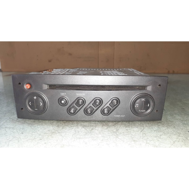 Recambio de sistema audio / radio cd para renault scenic ii grand confort authentique referencia OEM IAM 8200300859  
