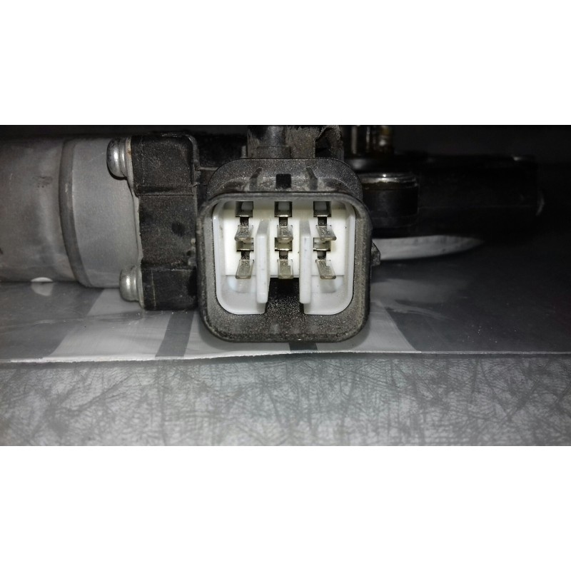 Recambio de motor elevalunas trasero derecho para peugeot 4007 business line referencia OEM IAM 5713A085  3 + 3 PINES