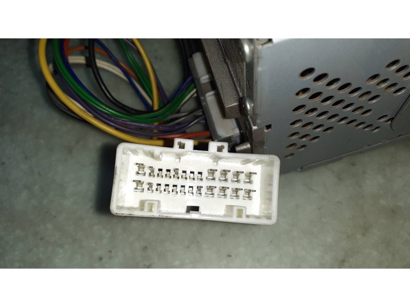 Recambio de sistema audio / radio cd para kia rio 1.5 crdi ex1 referencia OEM IAM 10R023312 LACM5651EK 